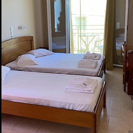Michaela Hotel Poros  Buitenkant foto