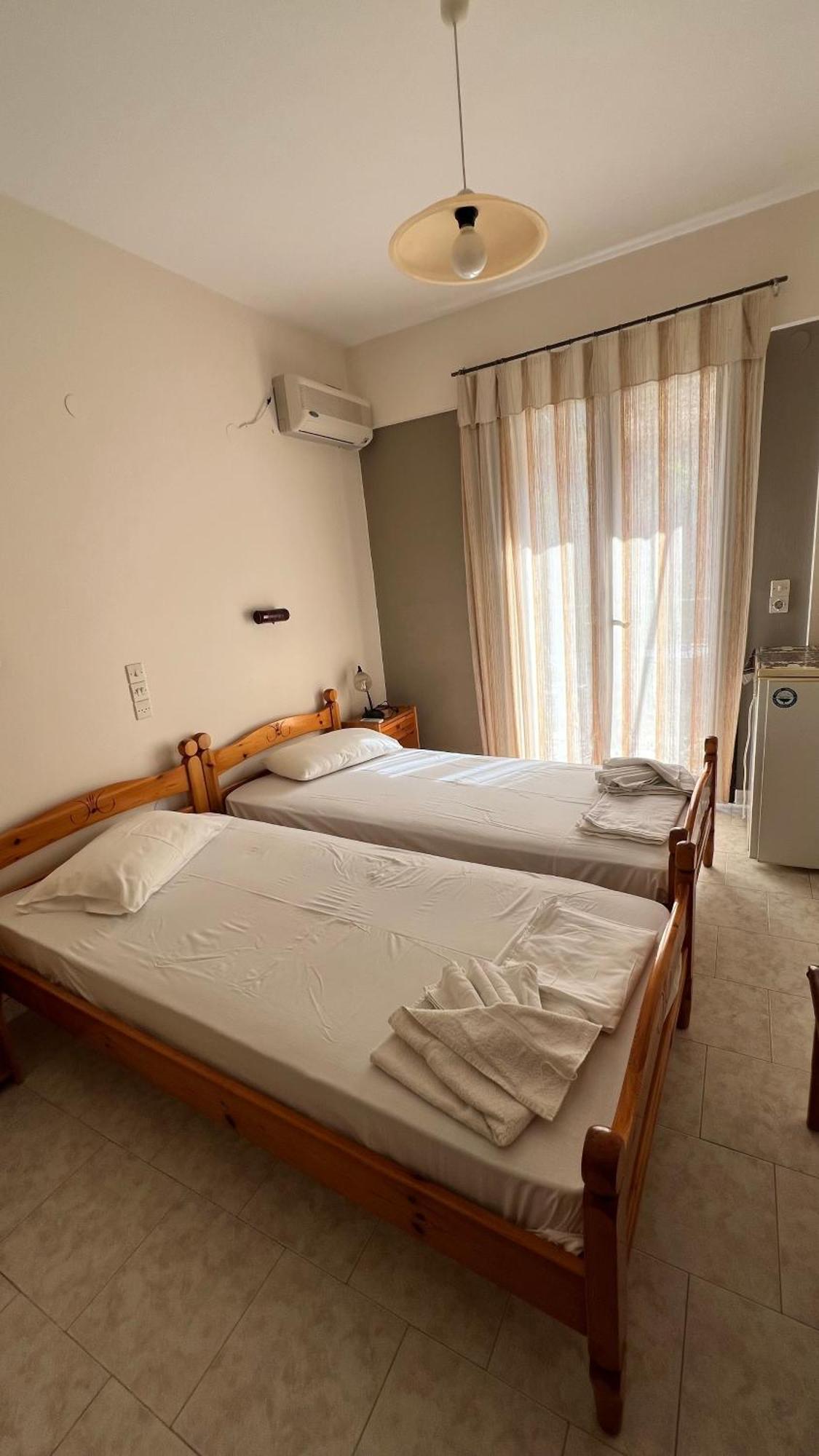 Michaela Hotel Poros  Buitenkant foto