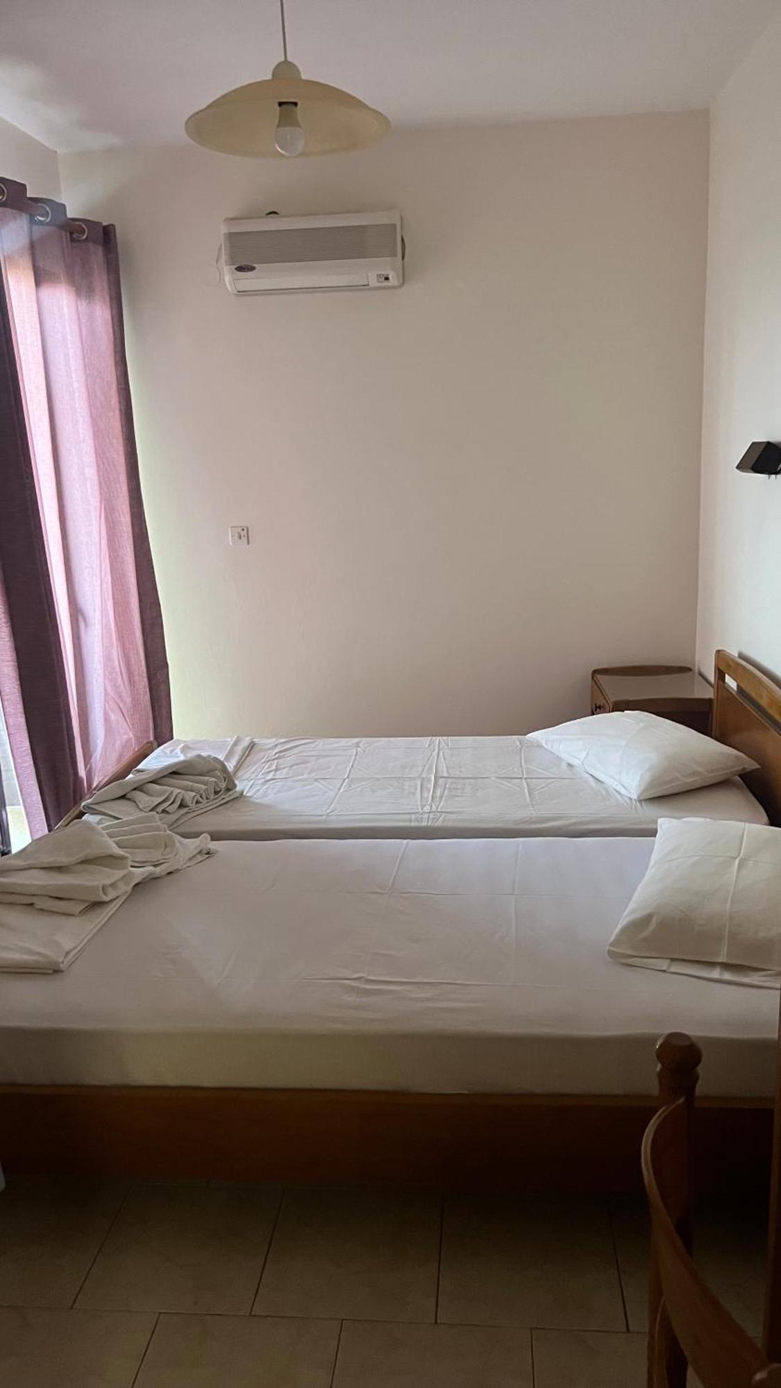 Michaela Hotel Poros  Buitenkant foto