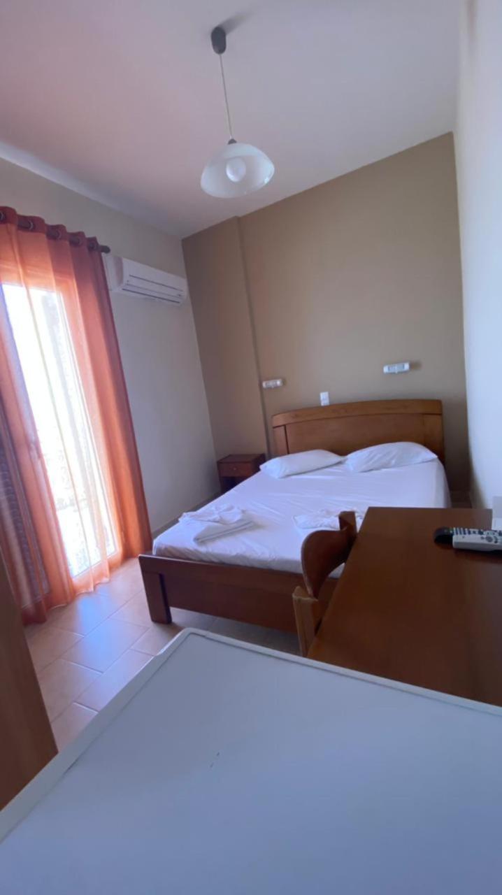 Michaela Hotel Poros  Buitenkant foto