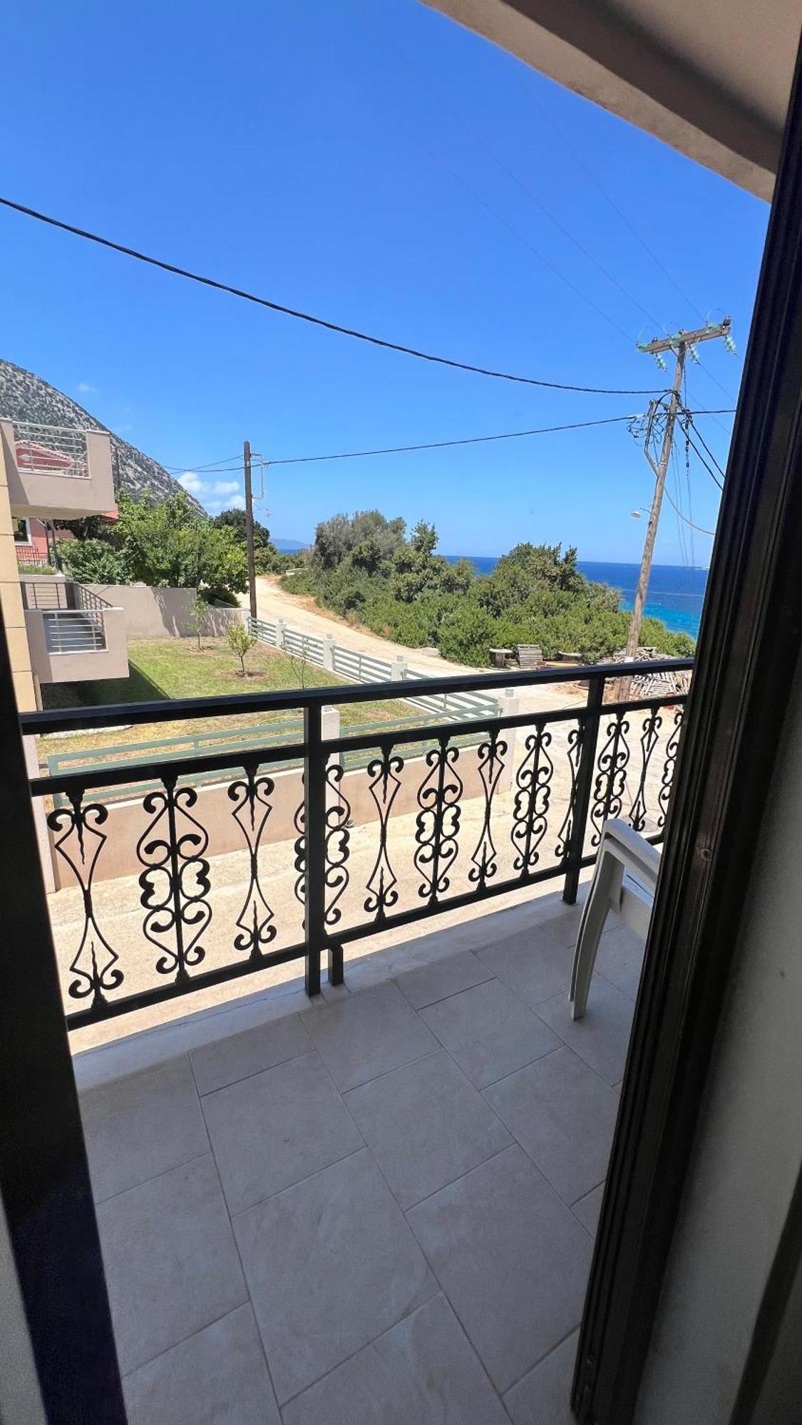 Michaela Hotel Poros  Buitenkant foto