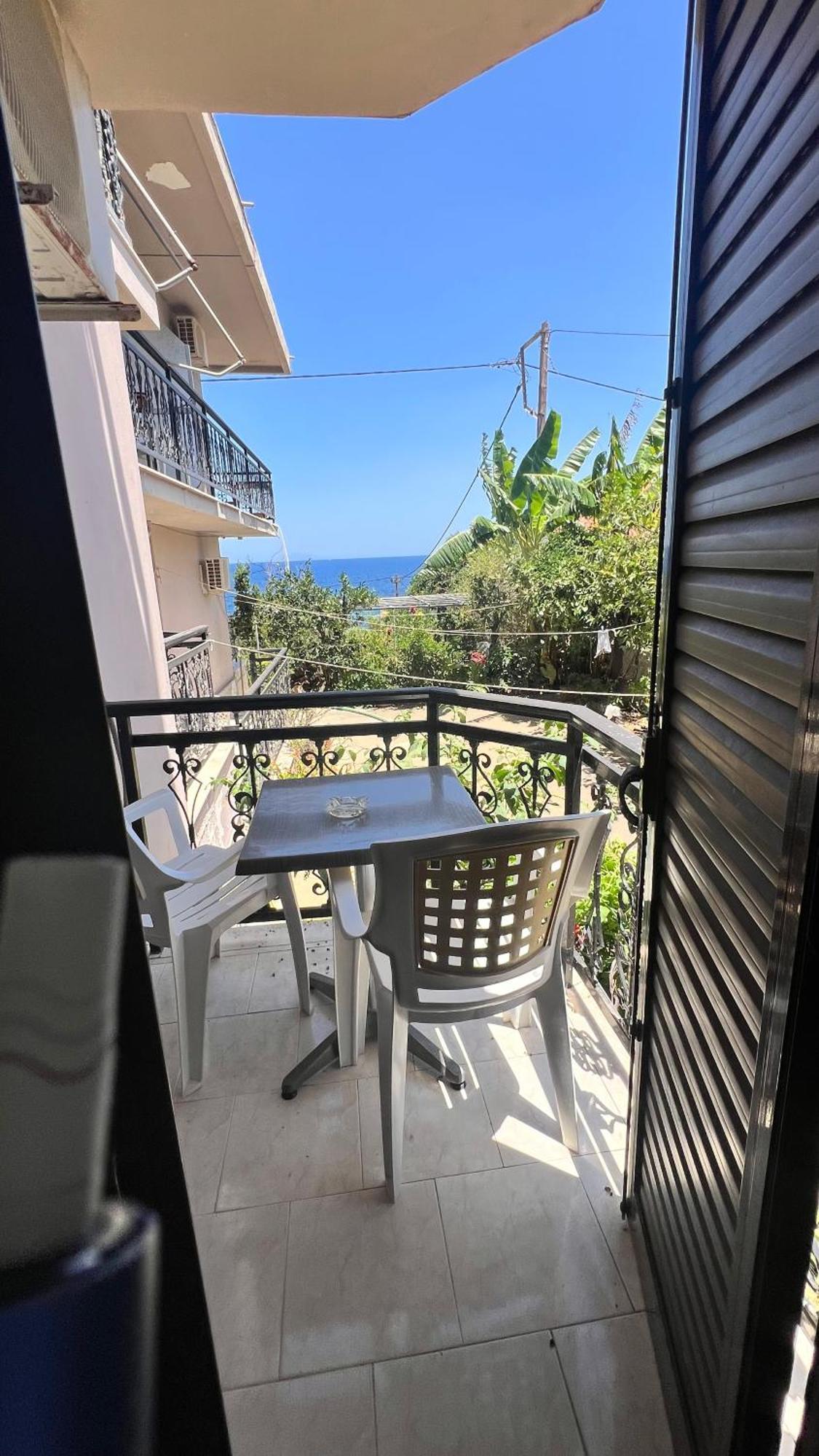 Michaela Hotel Poros  Buitenkant foto