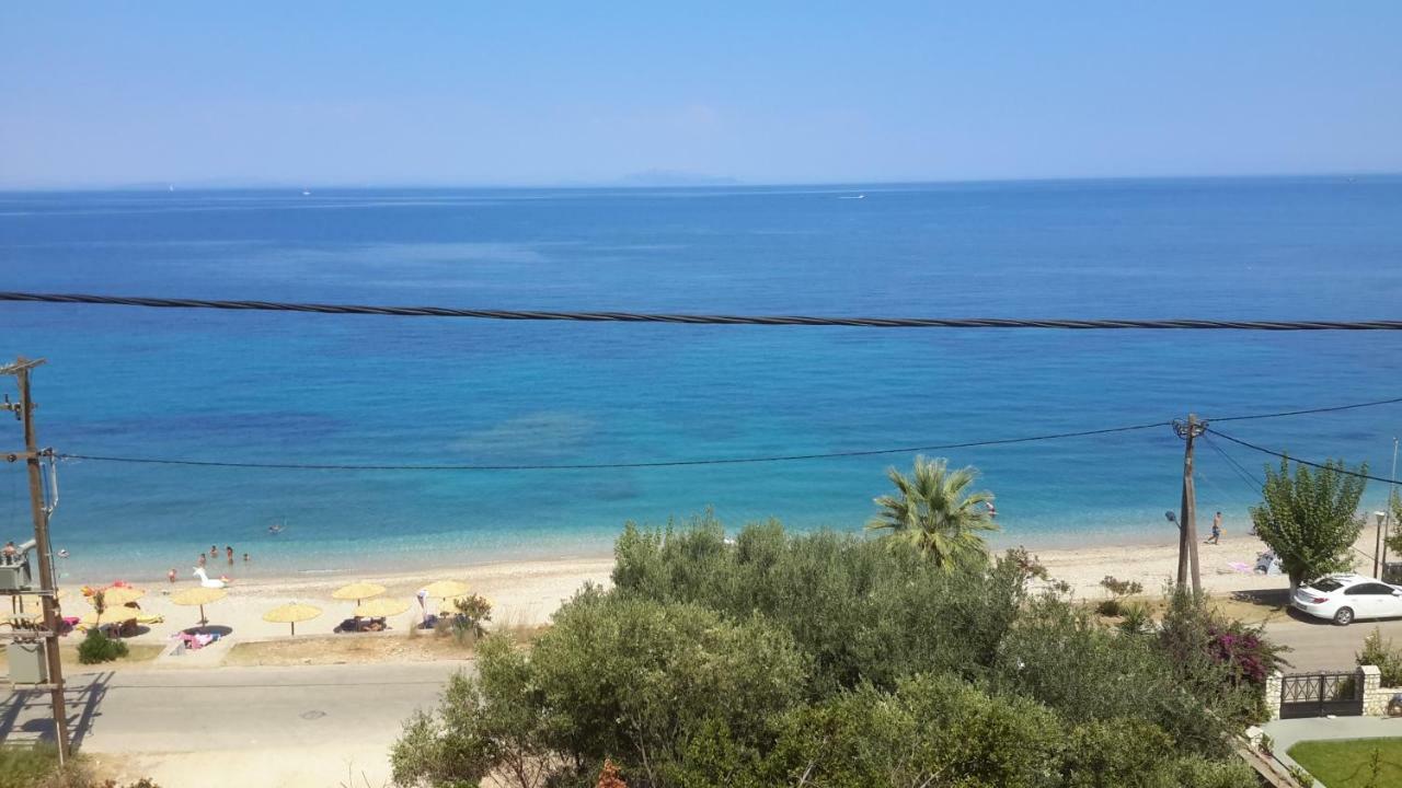 Michaela Hotel Poros  Buitenkant foto