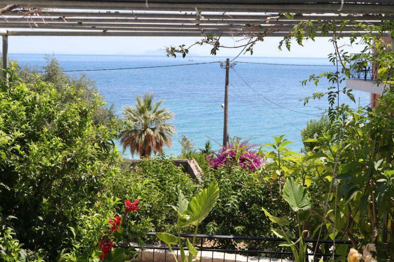 Michaela Hotel Poros  Kamer foto